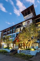 Fachada de la propiedad