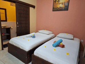 Camera Deluxe con 2 letti singoli, patio | Biancheria in cotone egiziano, biancheria da letto di alta qualità