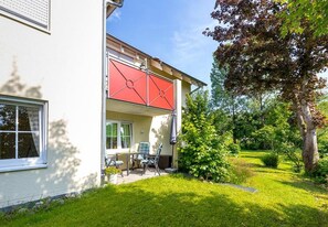 Property grounds - Apartment 'Manns' with Shared Garden, Balcony and Wi-Fi (Wasserburg (Bodensee))