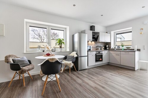 Holiday Apartment 'Mika' with Shared Garden