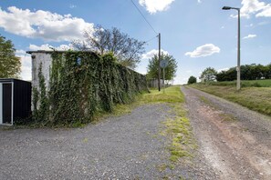 Property grounds - Apartment 'Pfauenhof' with Mountain View, Balcony and Wi-Fi (Harztor)