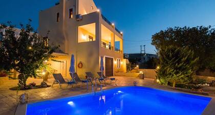 Νikolaos Villa with Private Pool, Playground & BBQ