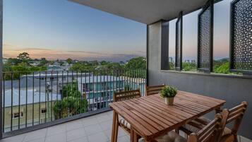 Tempat makan outdoor