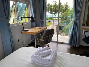 5 bedrooms, in-room safe, desk, iron/ironing board