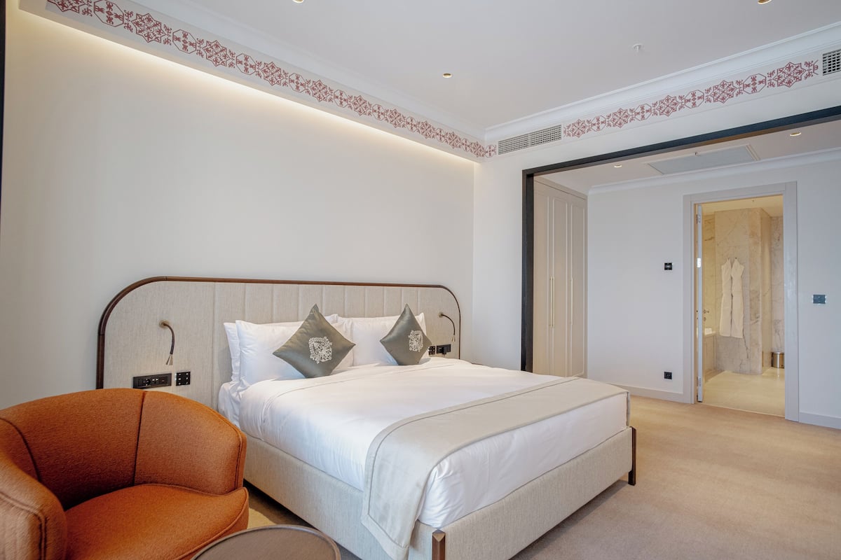 Deluxe Suite