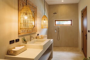 Villa, 3 Schlafzimmer, eigener Pool | Badezimmer