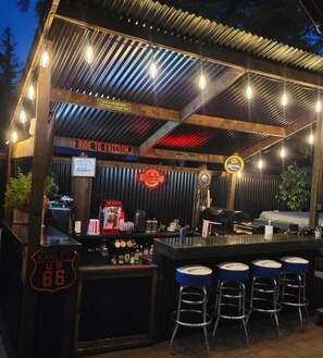 Bar (en la propiedad)