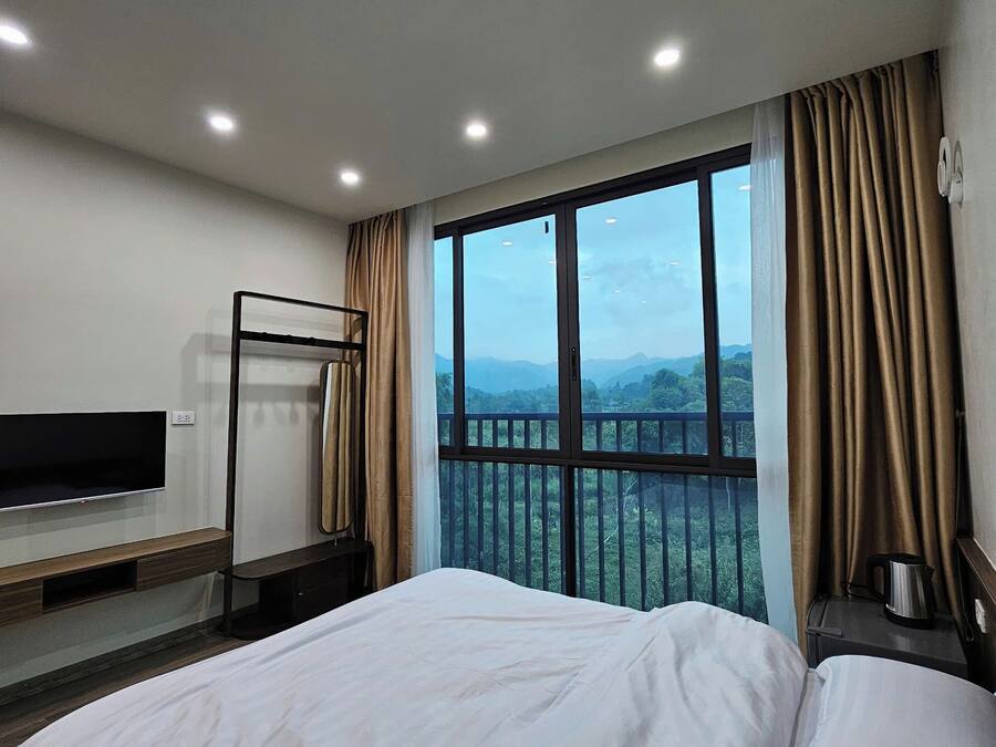 Basic Double Room, City View | Bed sheets