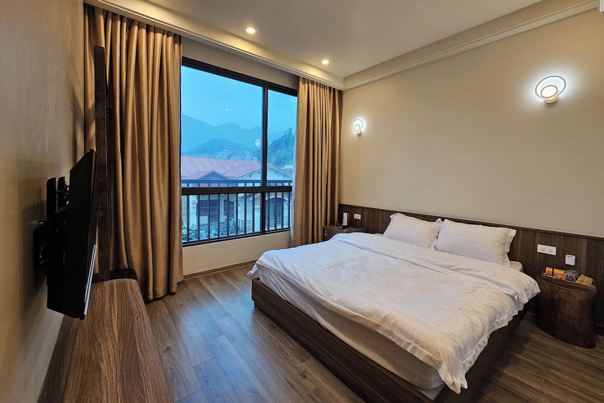 Basic Double Room, City View