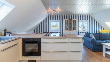 Fridge, oven, dishwasher, coffee/tea maker