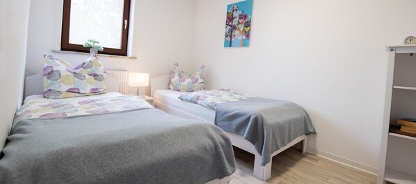 2 chambres, fer et planche à repasser, Wi-Fi, literie fournie