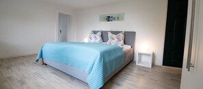 2 chambres, fer et planche à repasser, Wi-Fi, literie fournie