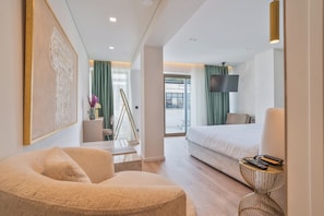 Signature Suite