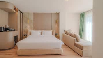 Iconic Suite (Acropolis View) | 1 bedroom, Egyptian cotton sheets, premium bedding, minibar