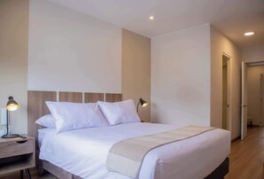 2 makuuhuonetta, silitysrauta/-lauta, Wi-Fi, vuodevaatteet