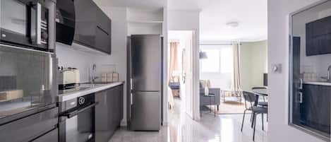 Fridge, microwave, oven, stovetop