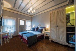 Deluxe kamer, 1 twee- of 2 eenpersoonsbedden | Een kluis op de kamer, geluiddichte muren, gratis wifi