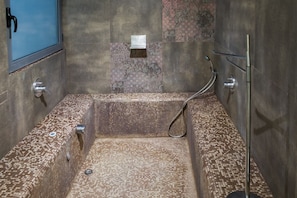 Shower, bidet - Wellness hm by Dimorra (Napoli)