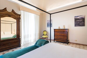 4 dormitorios, tabla de planchar con plancha, wifi gratis y ropa de cama