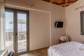 1 habitación, tabla de planchar con plancha, wifi y ropa de cama 