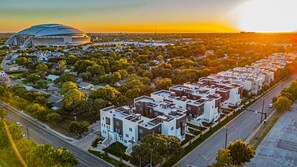 Exterior - Steps to AT&T Stadium | Lux FIFA Stay | Parking (Arlington)