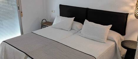 Double Room, Balcony, City View | Free WiFi