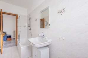 House | 2 bedrooms