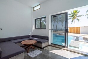 Living area - Swisscocobeach (Nosybe)