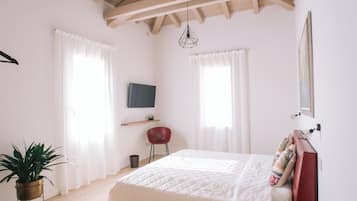 Deluxe Room | Soundproofing, free WiFi