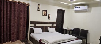 Hotel Devraj