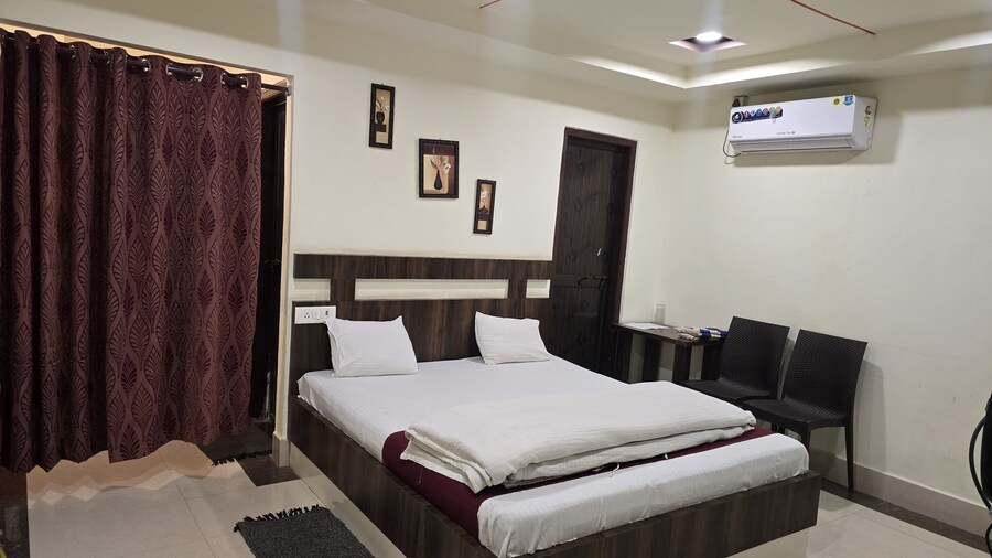 Hotel Devraj