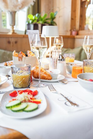 Desayuno buffet incluido todos los días