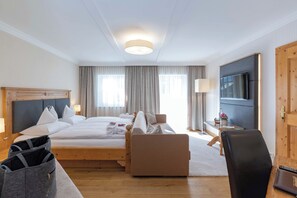 Tavanomainen sviitti, vuoristonäköala | Silitysrauta/-lauta, ilmainen Wi-Fi