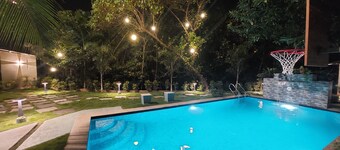 บลู สปาร์เคิล รีสอร์ต