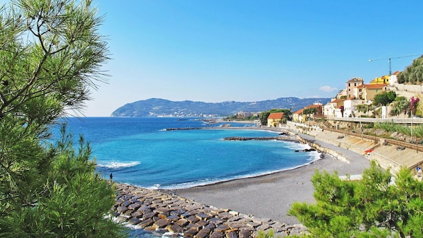 Beach - Beautiful private villa for 4 people with WIFI (Cervo)