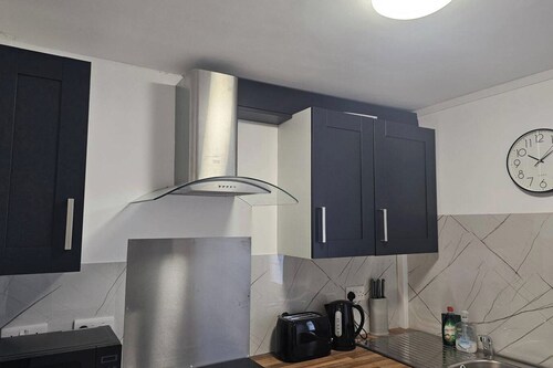 Charming and Compact Studio in Bridgend