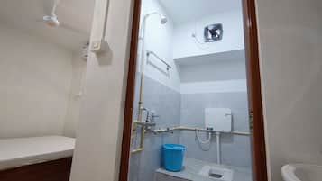Basic Single Room | Bathroom | Slippers, bidet, towels, soap