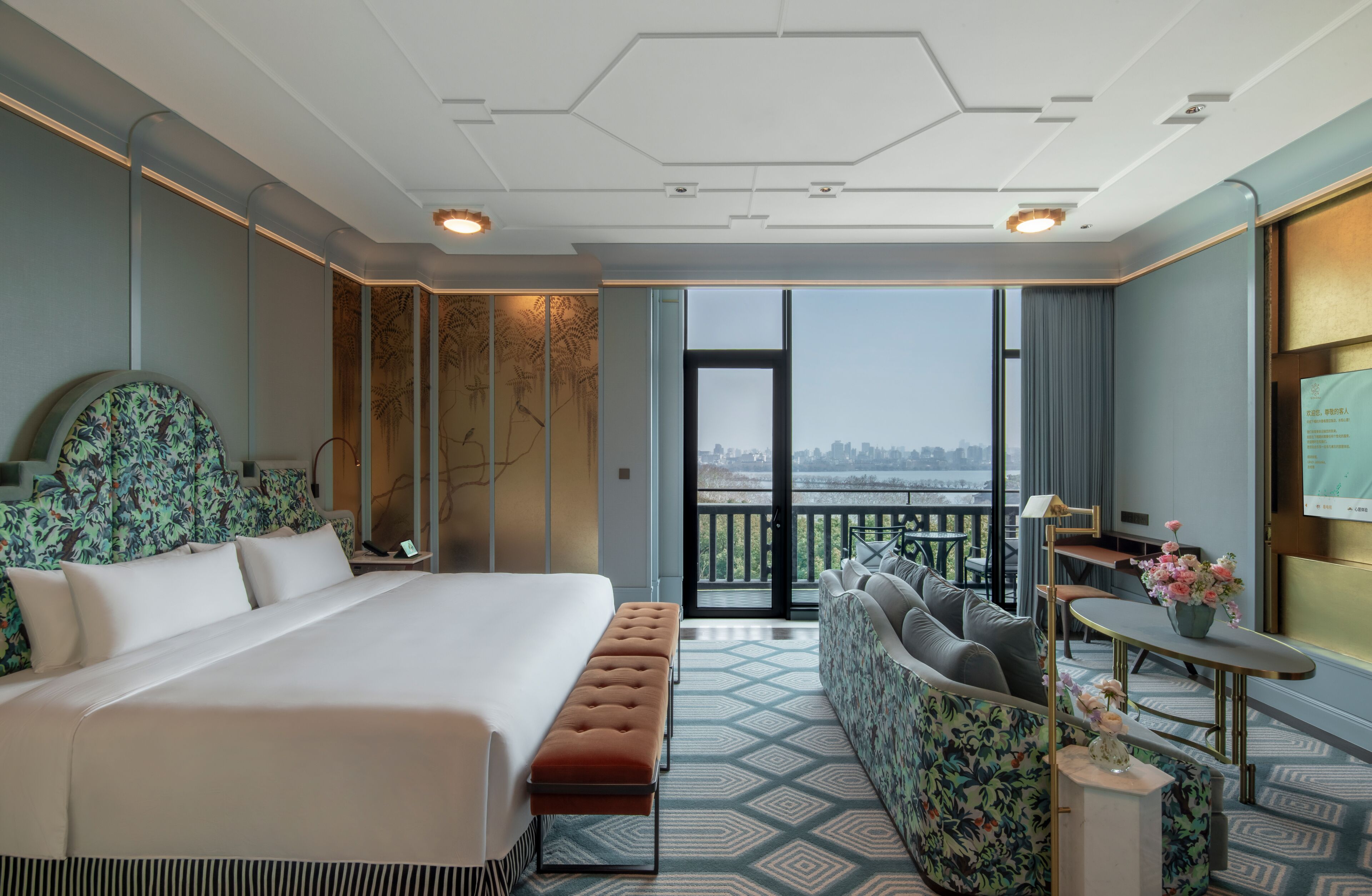 Premier Room, Lake View | Premium bedding, free minibar items, in-room safe