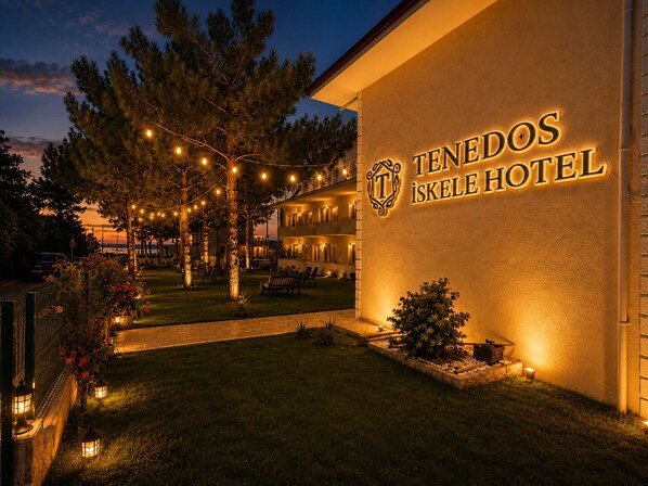 Exterior - Tenedos İskele Otel (Ezine)