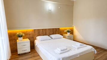 Comfort Double Room, 1 Double Bed, Balcony, Garden View | Premium bedding, laptop workspace, free WiFi, bed sheets