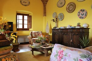 Appartement | Coin séjour | Télévision à écran plat de 32 pouces avec chaînes par câble