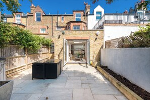 Exterior - 2Bedroom flat with garden in Battersea (London)