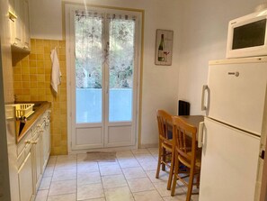 Fridge, microwave, coffee/tea maker