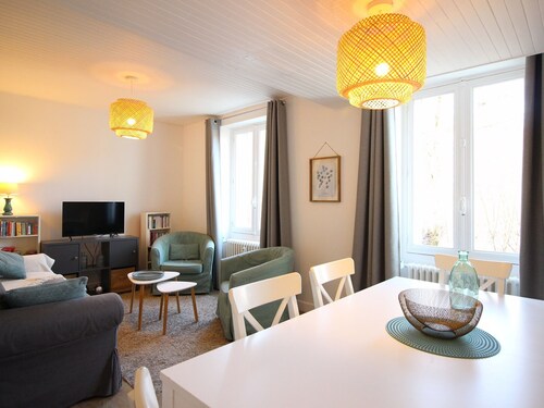 Appart T3 lumineux, 5 pers, jardin, wifi, La Bourboule
