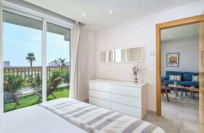 3 bedrooms, iron/ironing board, travel cot, free WiFi