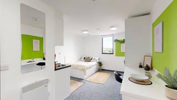 Studio, Non Smoking | Blackout curtains, iron/ironing board, free WiFi