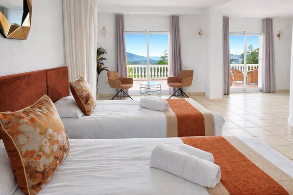 6 bedrooms, in-room safe, iron/ironing board, travel crib