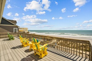 Property grounds - Island Dream (North Topsail Beach)