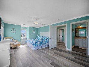 4 bedrooms, free WiFi, bed sheets