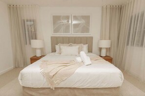 4 habitaciones, escritorio, tabla de planchar con plancha y wifi 